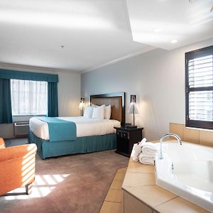 King Room Spa Tub